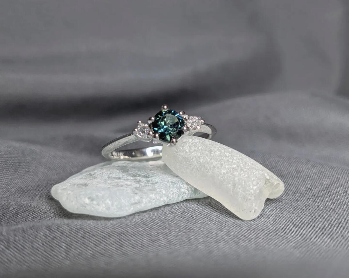 or 14k, sapphire, diamants